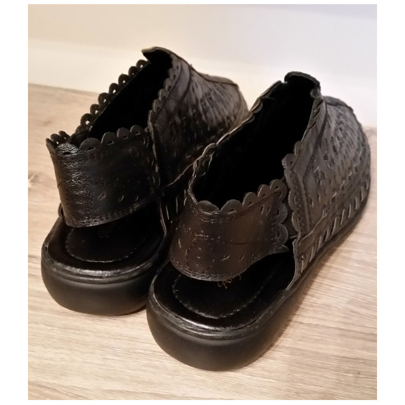 ANGEL steps perforated leather sling back black sandals 7W casual comfort. - Picture 5 of 7